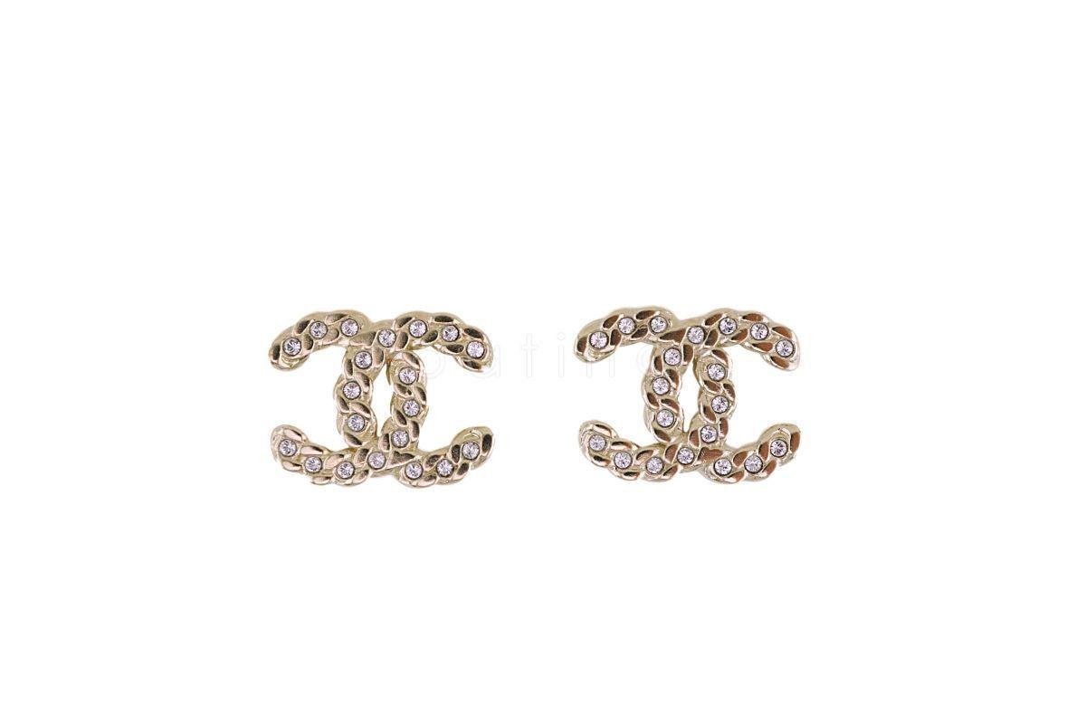 NIB 19P Chanel Crystal CC Classic Chain Stud Earrings GHW AB0595