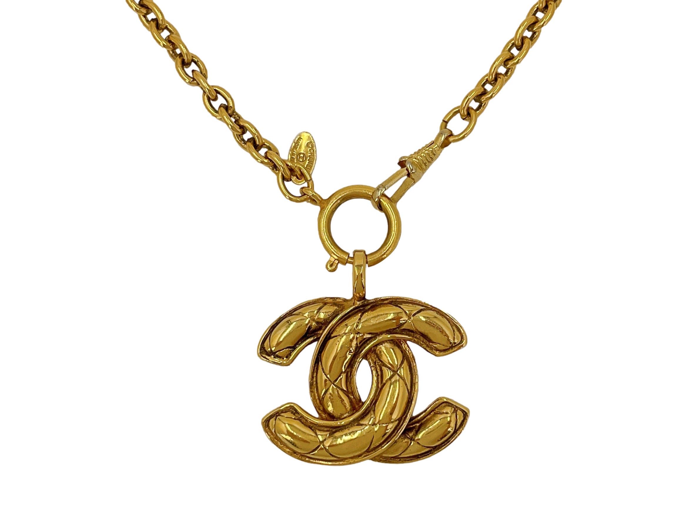 CHANEL Vintage 1980s Gold Loupe Logo Eyeglass Pendant With 