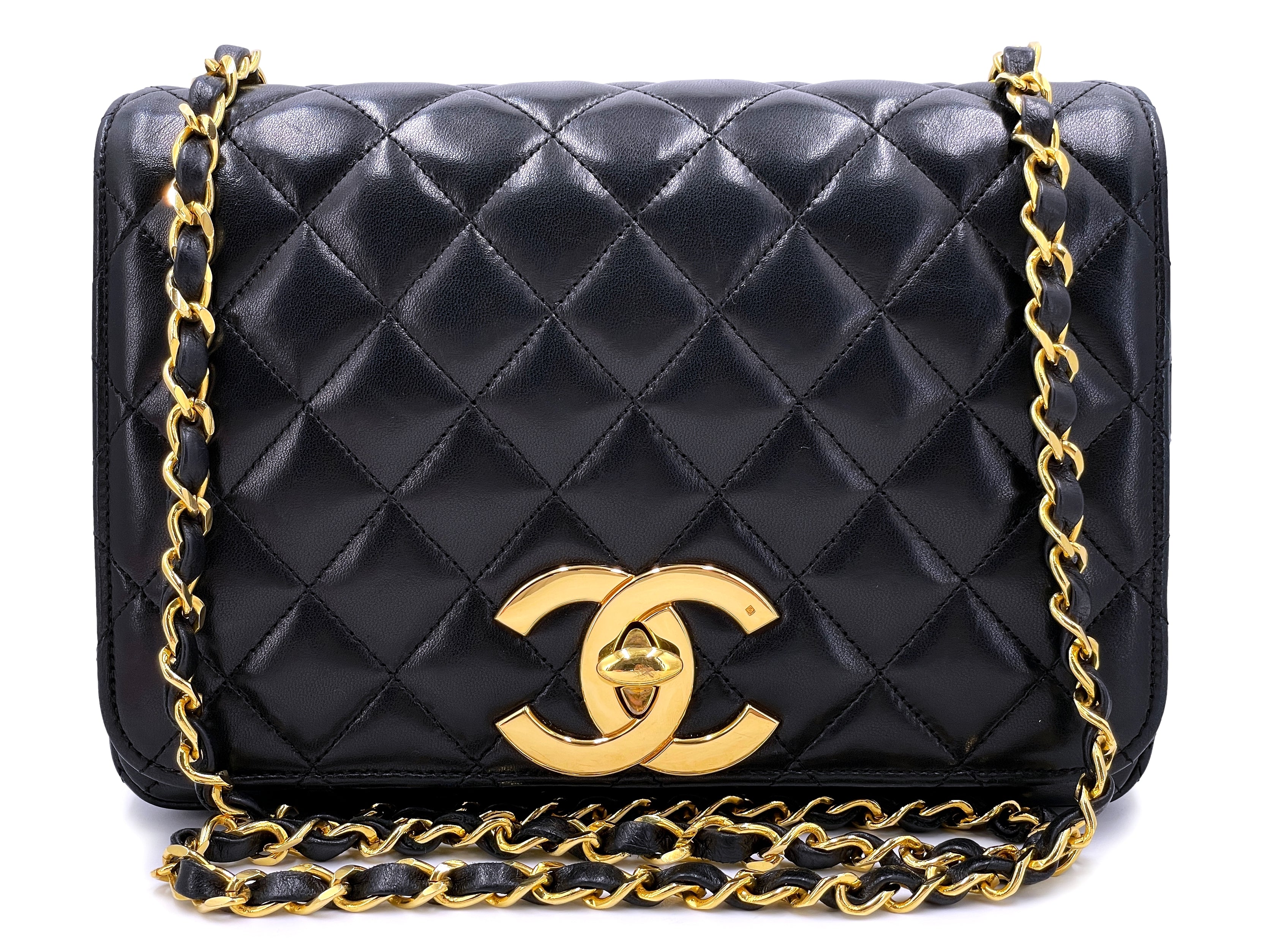 Rare Chanel 1994 Vintage Black Caviar Large Bucket Bag Front CC Pocket –  Boutique Patina