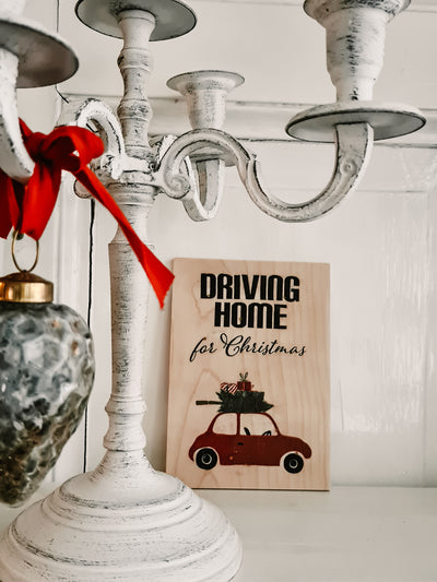 gestaltete Holzkarte mit Serviettentechnik "Driving home for Christmas"