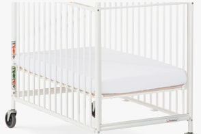 Foundations Metal Crib - Reinforces mattress board adjusts 2 height positions