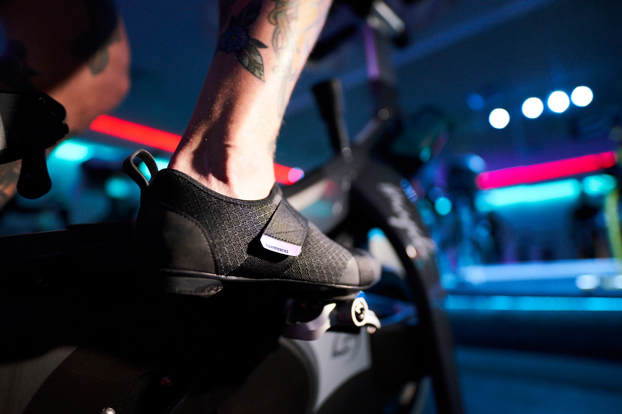 Shimano Indoor Cycling shoe clipped into a stages bike