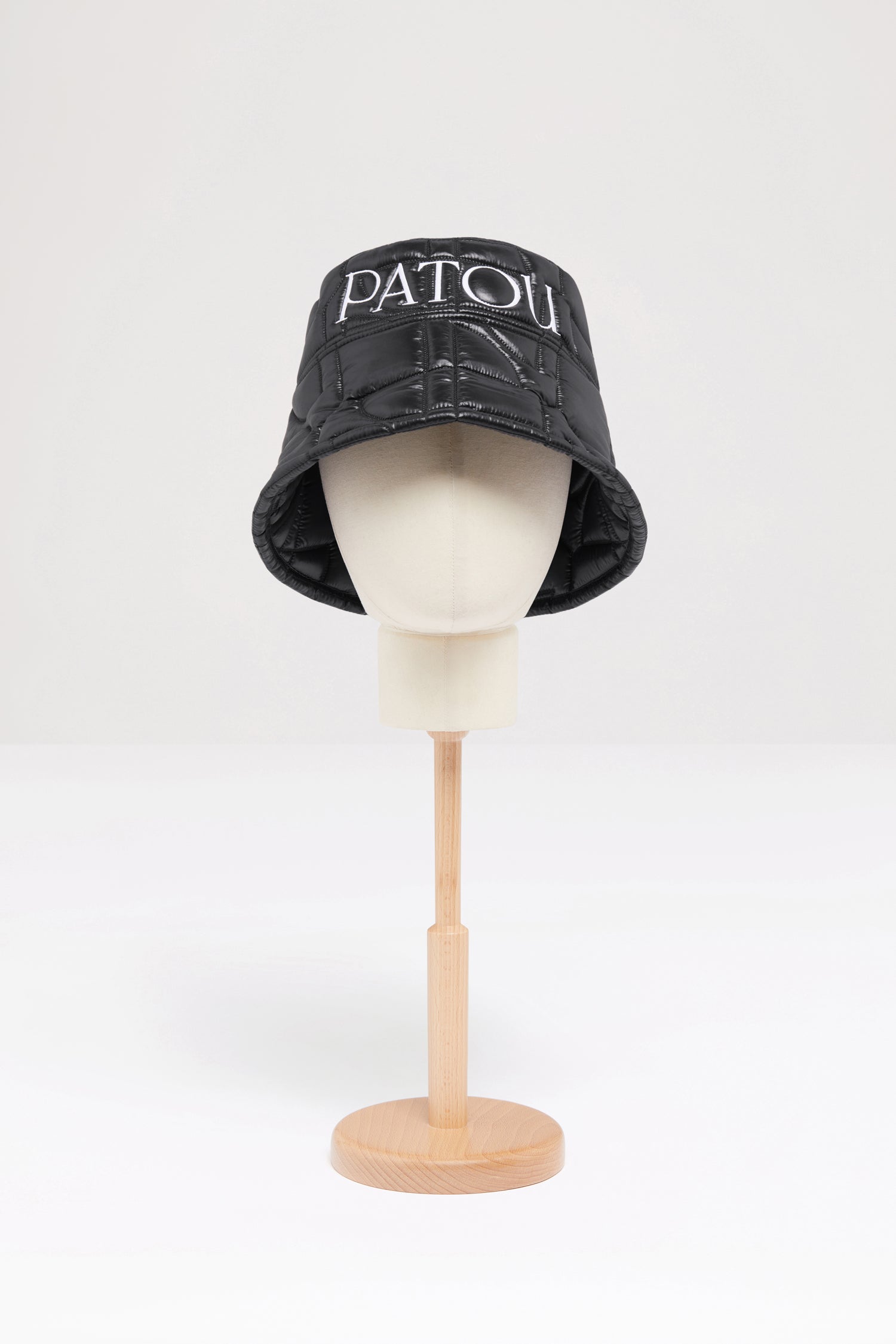 送料無料/新品】 PATOU パトゥ ハット 白 ホワイト パトゥー 帽子 