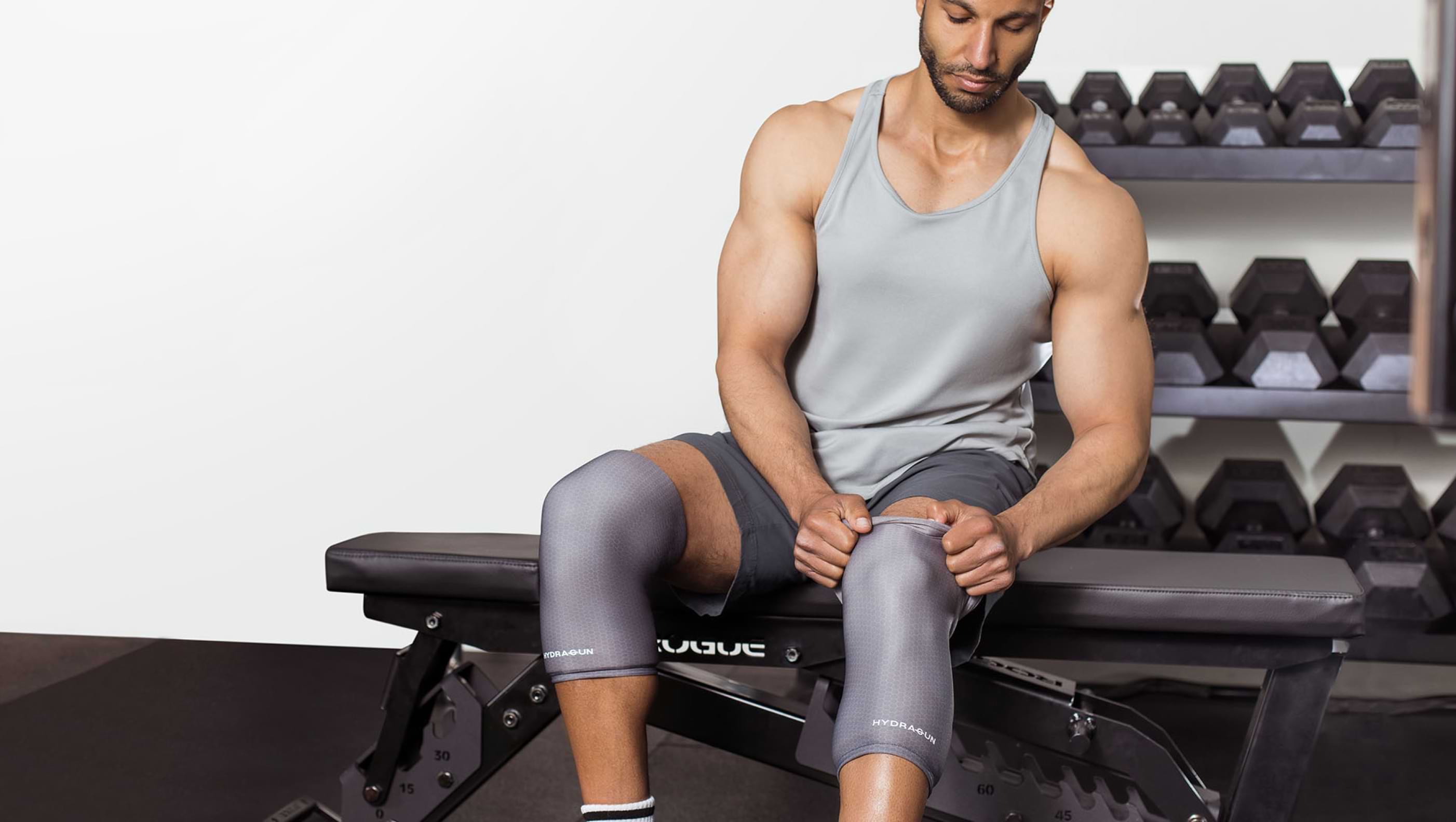 Man using thermosleeve in knees and joints