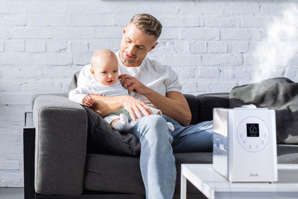 Father with child and the LV600S Smart Hybrid Ultrasonic Humidifier