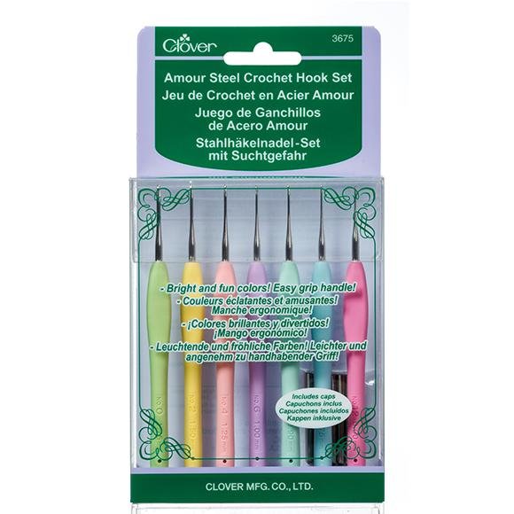 Clover Amour Crochet Hook, 5 in (13 cm), No.8 US (0.9 mm