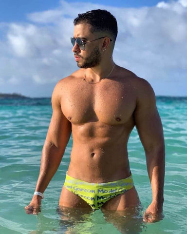 Giant list of gay swimwear Beach Selfies models