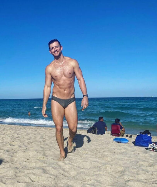 Sexy Men's Beach Selfies sexiest swimwear models