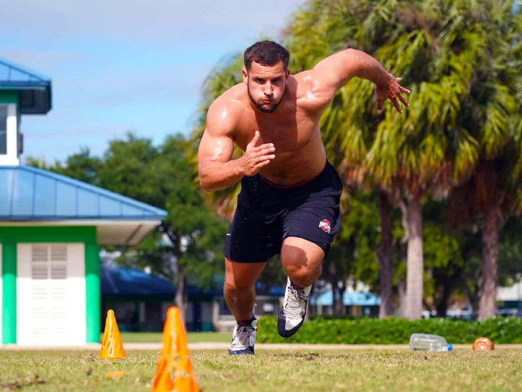 Sexy Nick Bosa breaks the internet in his underwear