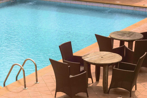 how to remove metal stains from your pool