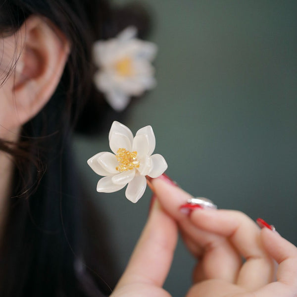 waterlily hair pins