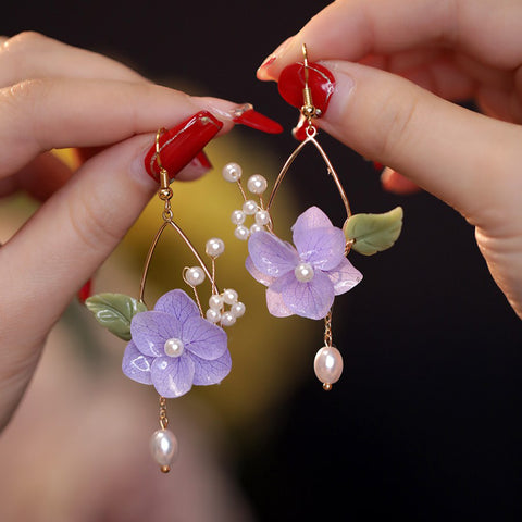 The Miffy Purple Hydrangea and Leaf Earrings real flower jewelry