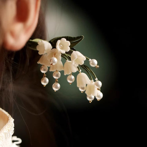 *Soft Branch* White Bell Flower Wood Hair Stick