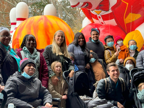 a group photo from all of the RMH-NY families that came to the Balloon inflation