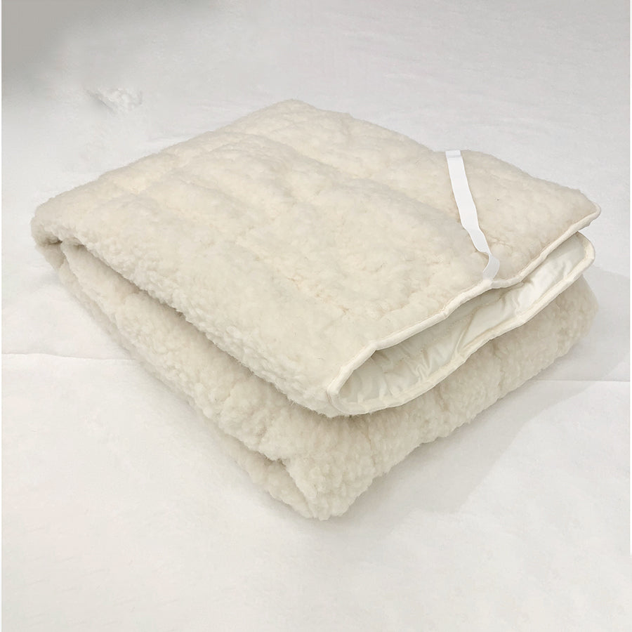 St. Dormeir Wool Mattress Protector  Order a St. Dormeir Mattress Protector  With 16 In. Pocket - FloBeds