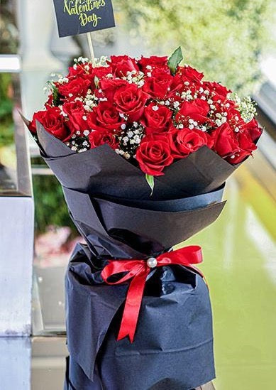 50 Roses Bouquet – Flowers Avenue