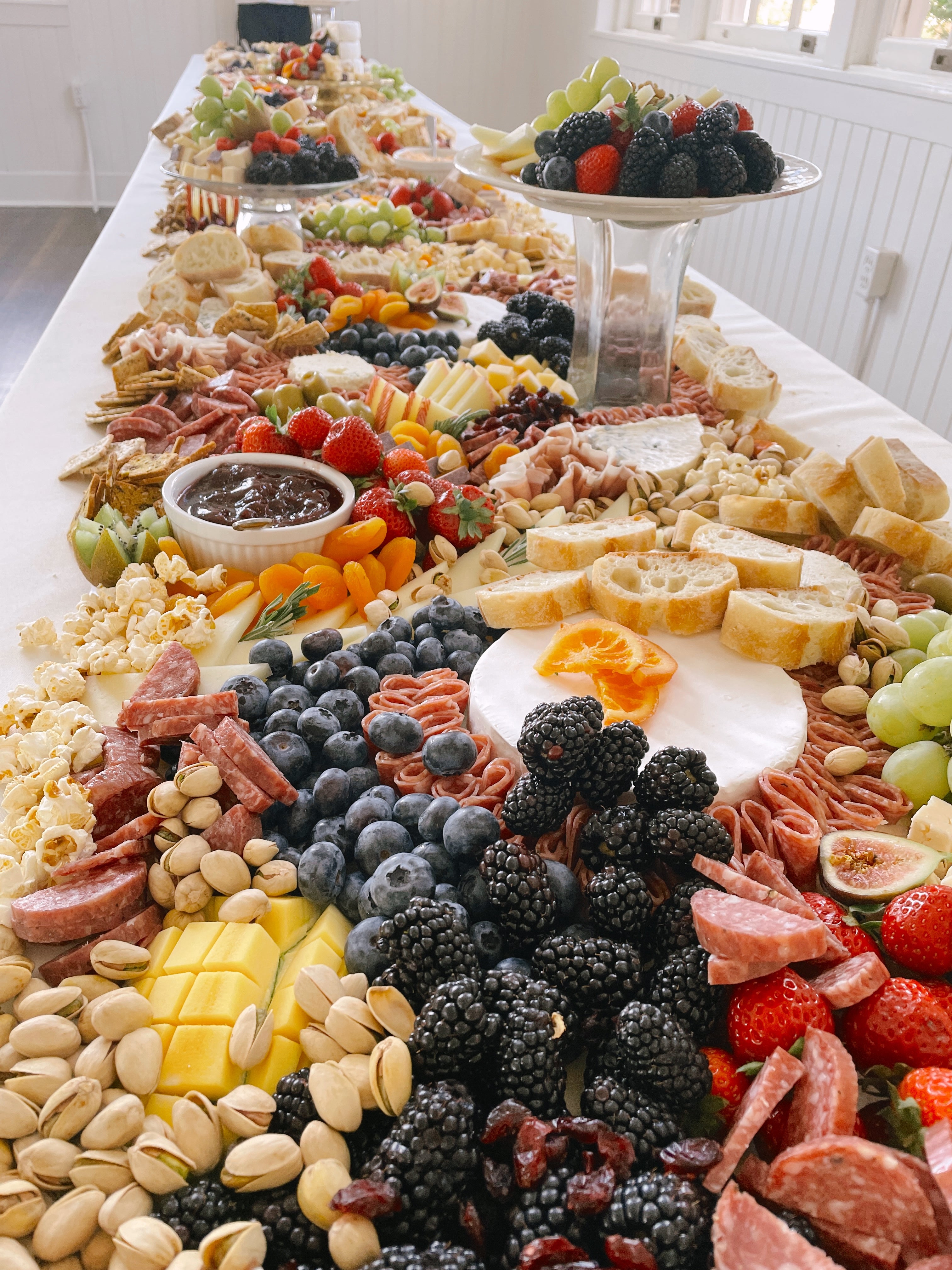 16 Foot Spread – Charcuterie Table Co.