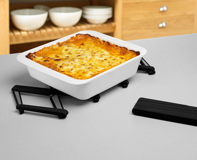 Báscula digital plegable de cocina, modelo 40071, de la marca Joseph  Joseph, tres partes, portátil, talla única , Blanco