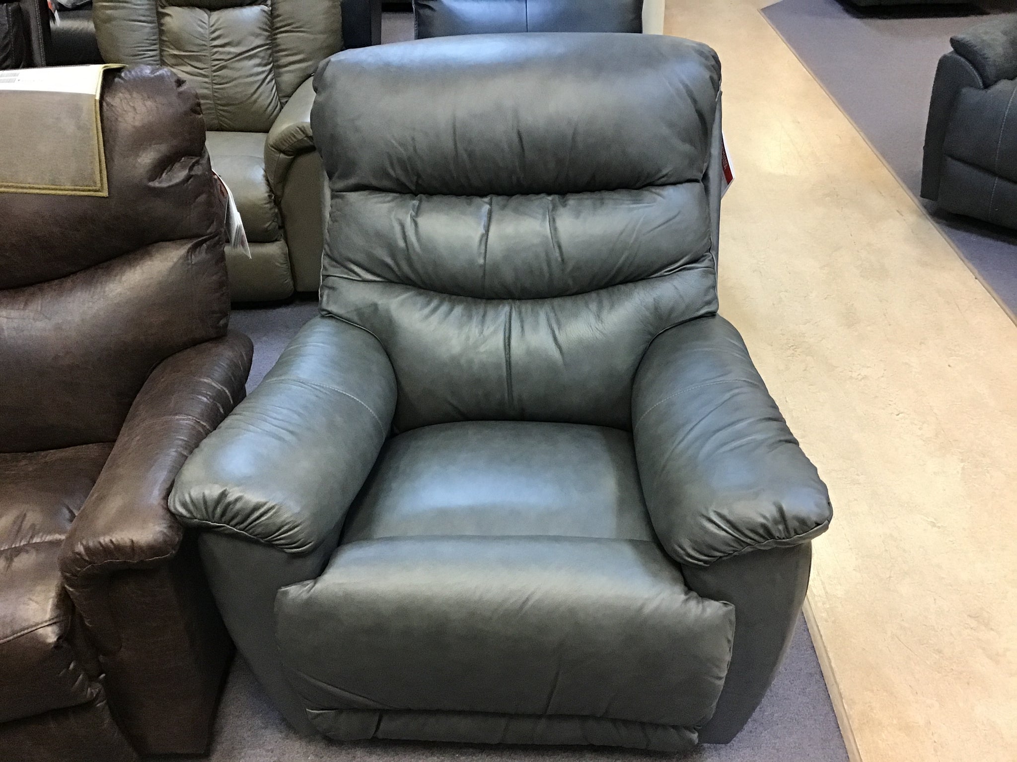 sofa recliner informa