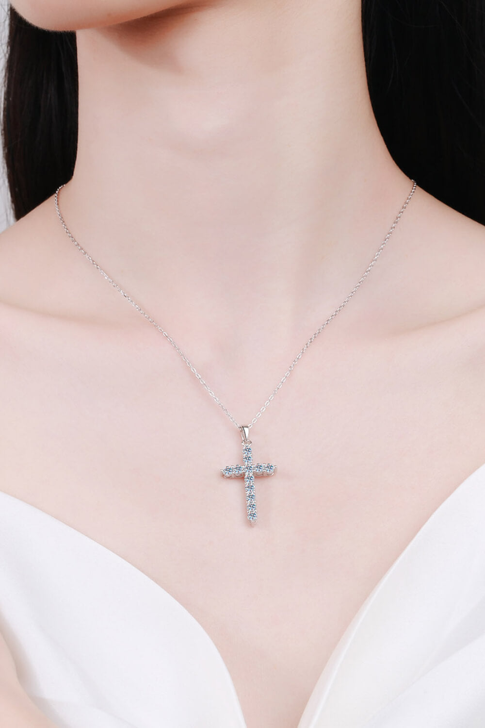 Moissanite Cross Pendant Chain Necklace, Women's Necklace, Gift for her, Jewelry, Fashion