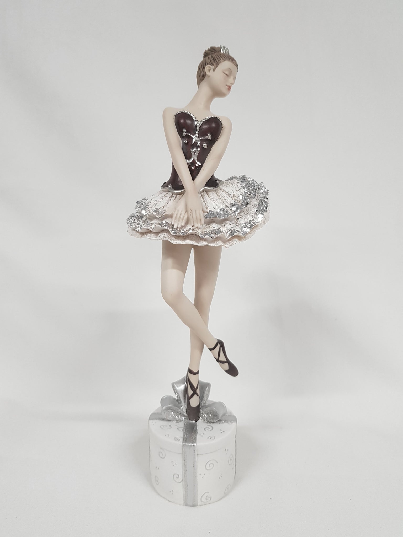 venstre skat Koncession Ballerina Figur med rød kjole - Gericke Design
