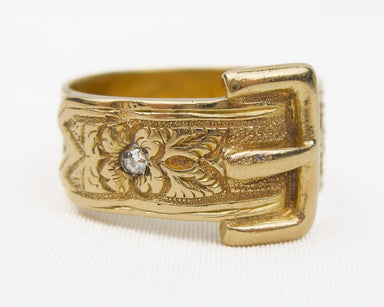 18kt Gold Engraved Locket Ring