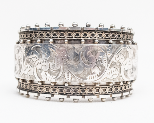 Victorian Silver Engraved Hinged Bangle