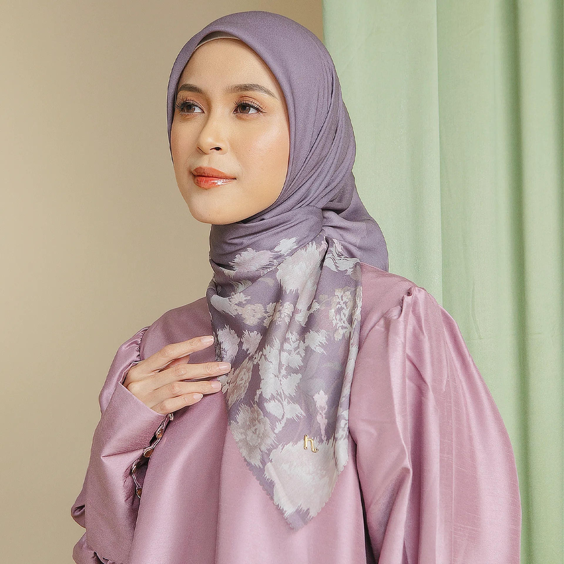 Kaira Scarf