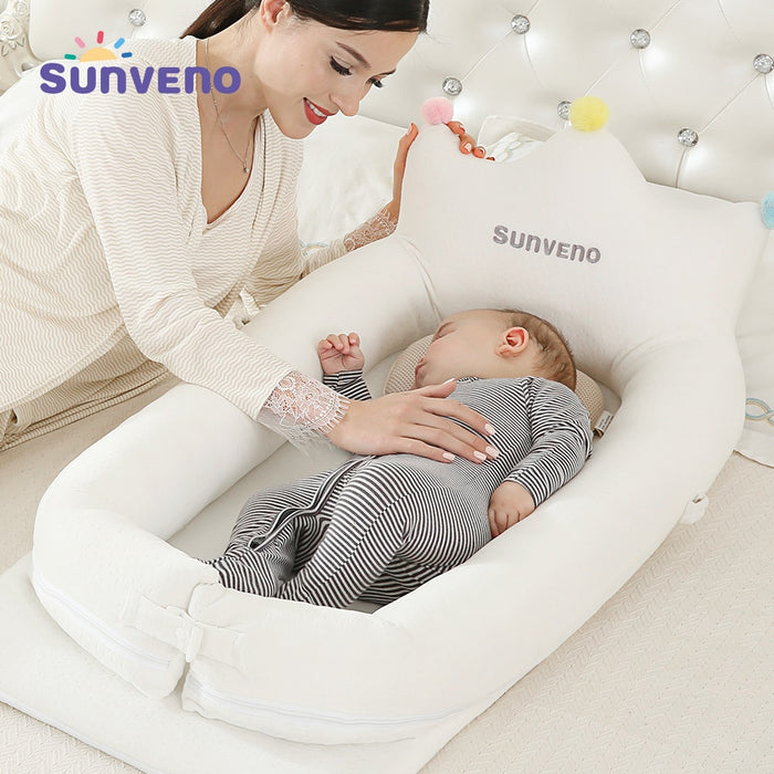 baby sleeping cot bed