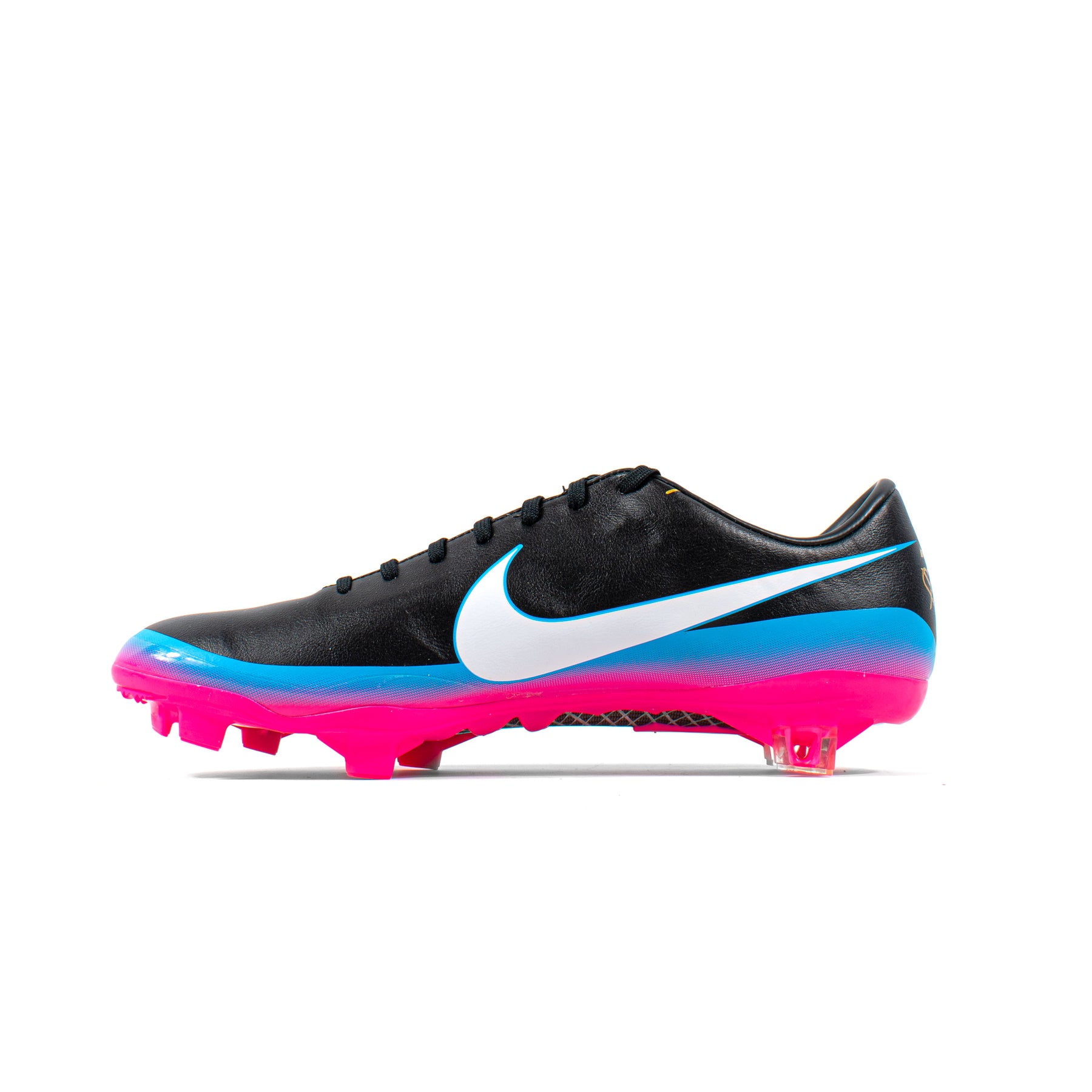 Nike Mercurial VIII FG – Classic Soccer