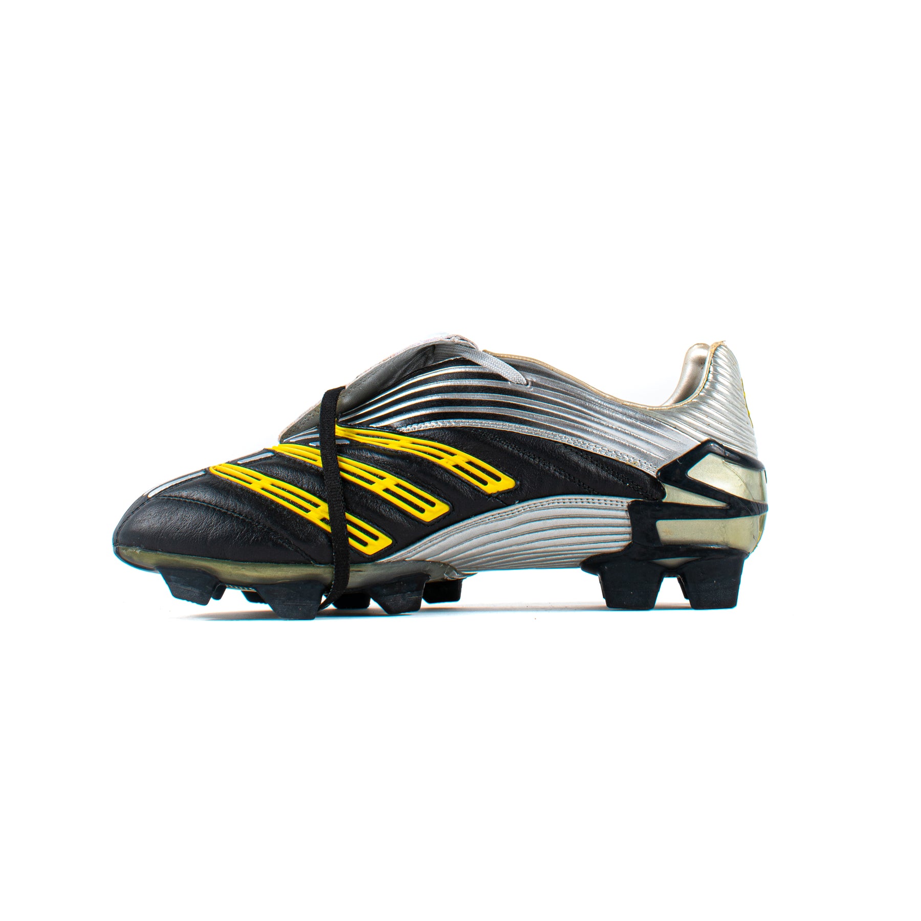 adidas predator absolute black