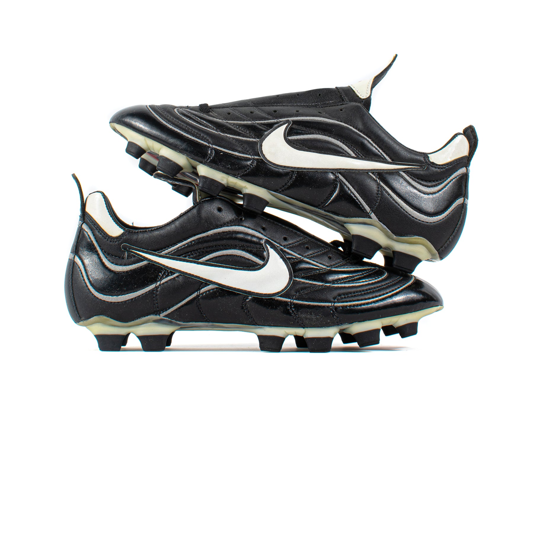 Nike 1998 R9 Black White FG Classic Soccer Cleats