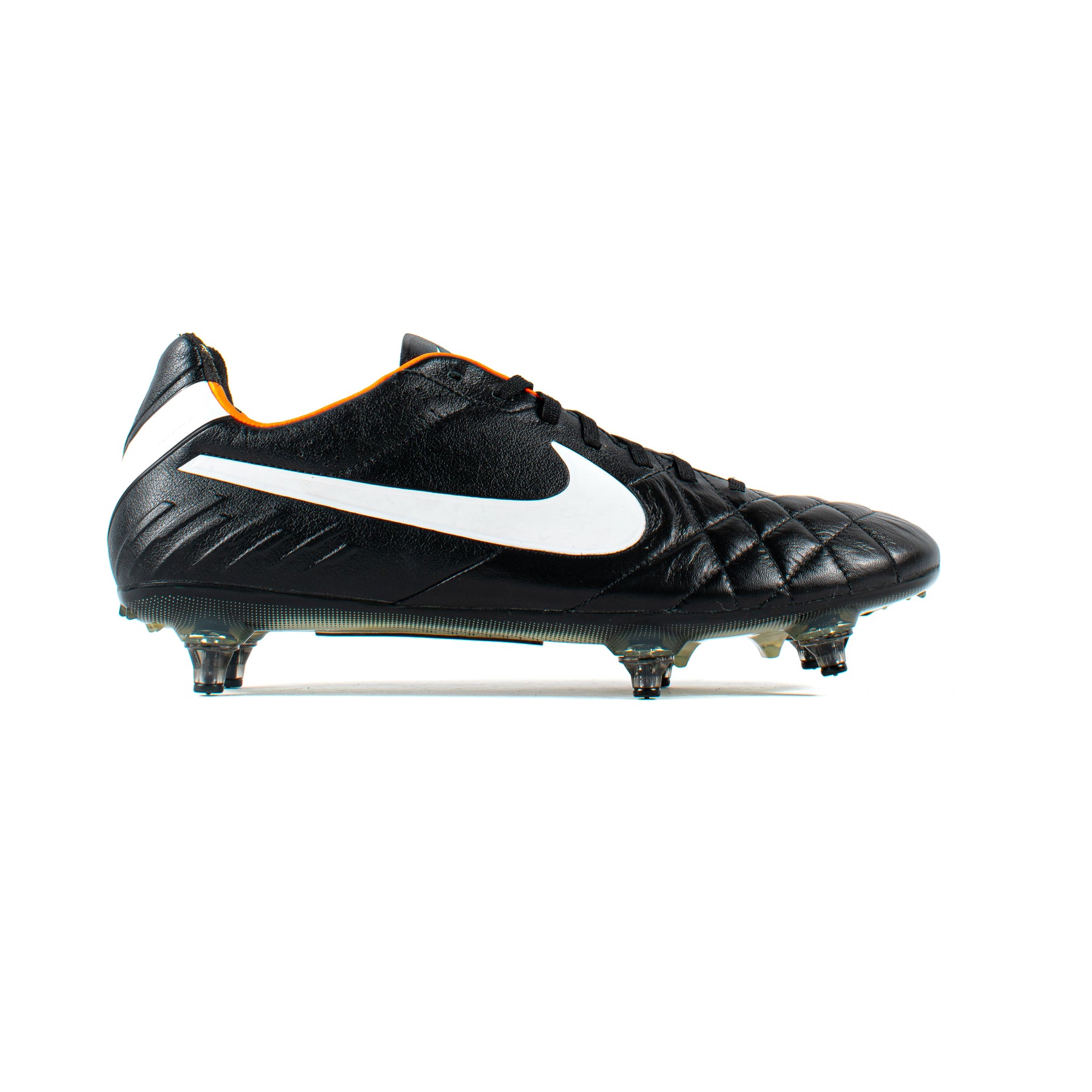 Nike Tiempo IV SG – Classic Soccer Cleats