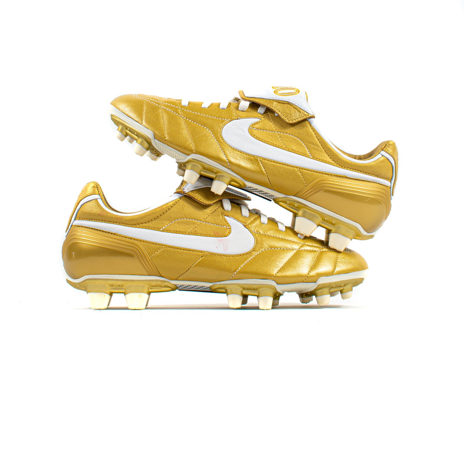 Nike Tiempo Air R10 FG – Classic Soccer Cleats