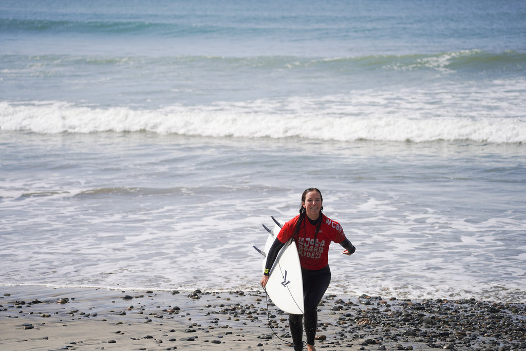 Women in surf contest