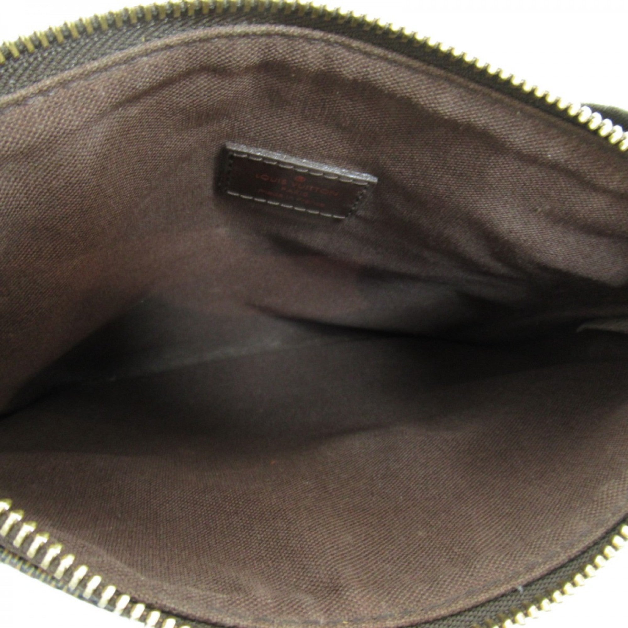 Pochette Melville  Used & Preloved Louis Vuitton Crossbody Bag