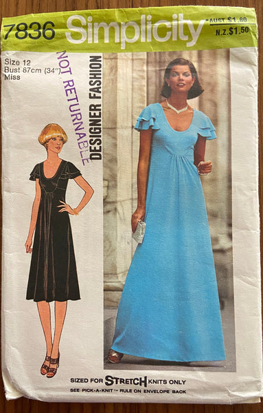 1970s Vintage Sewing Pattern Ladies' Dress Simplicity 8025 32-34 Bust