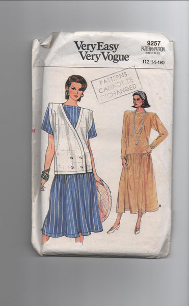 70s Evening Goddess Dress, Bust 31.5 80 Cm, 32.5 83 Cm or 34 87 Cm Vogue  Paris Original 1135, Vintage Sewing Pattern Reproduction 