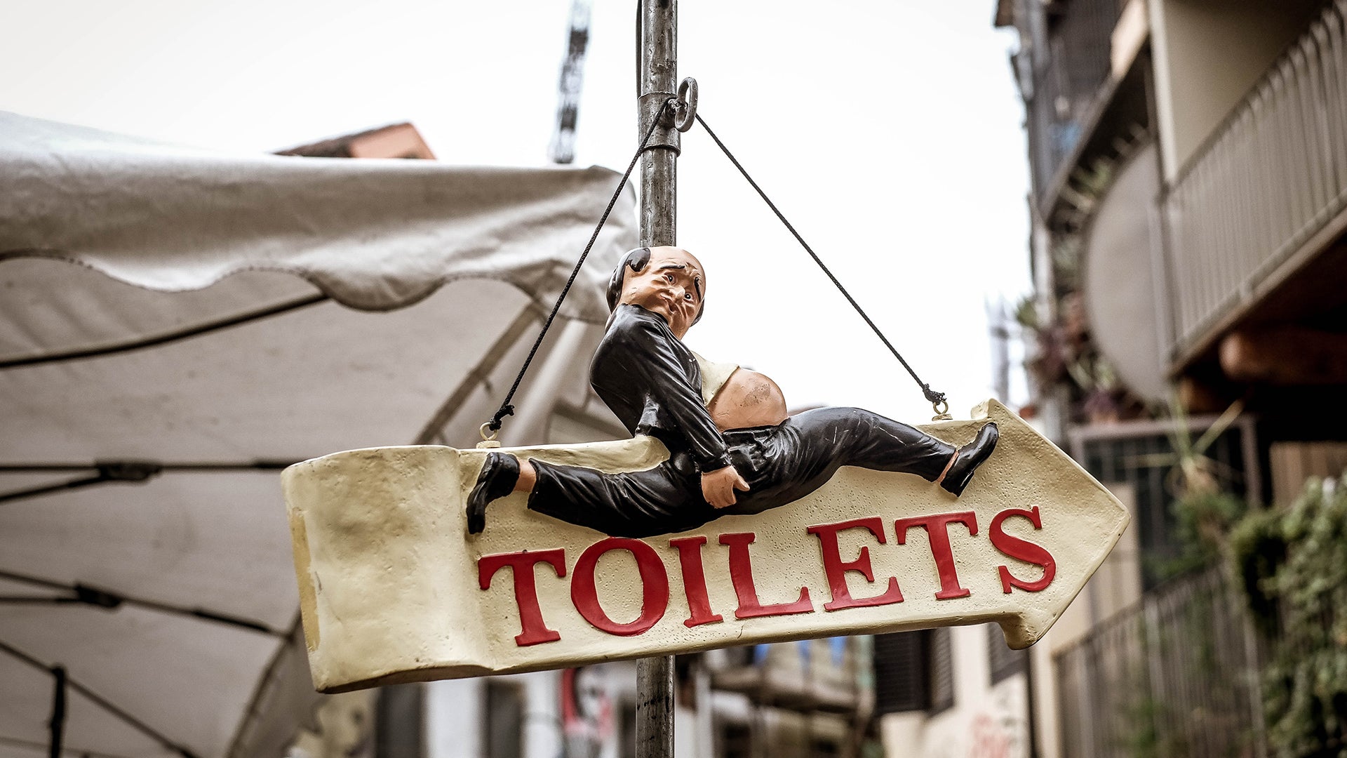 toilets festival tips