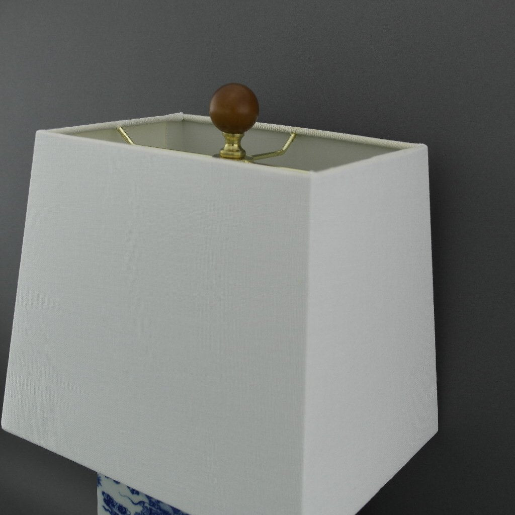Ralph Lauren Chinese Porcelain Dragon Blue & White Meredith Table Lamp –  Zolotareff