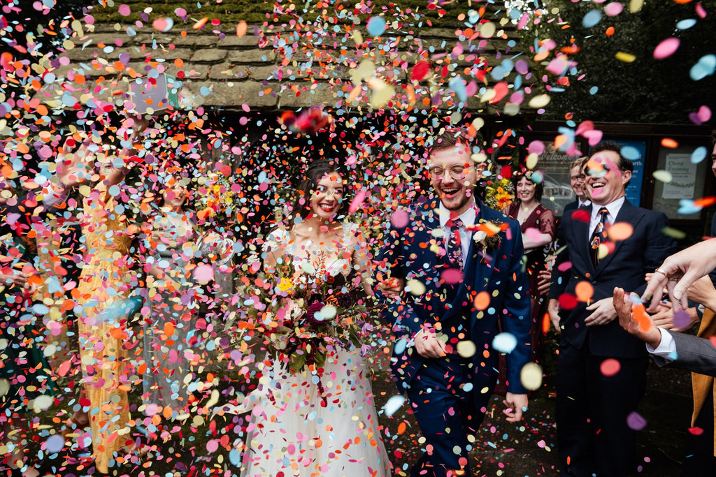 How to Get the Perfect Wedding Confetti Photos