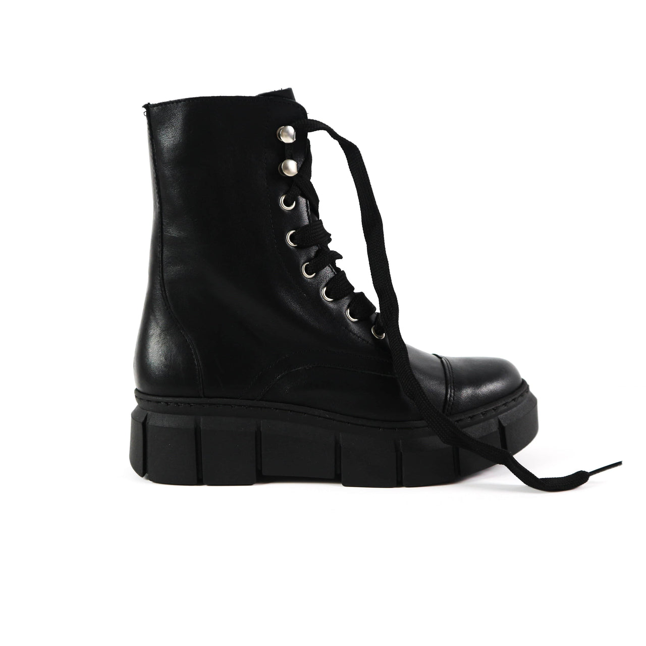 Funky Black Boots | BECKY