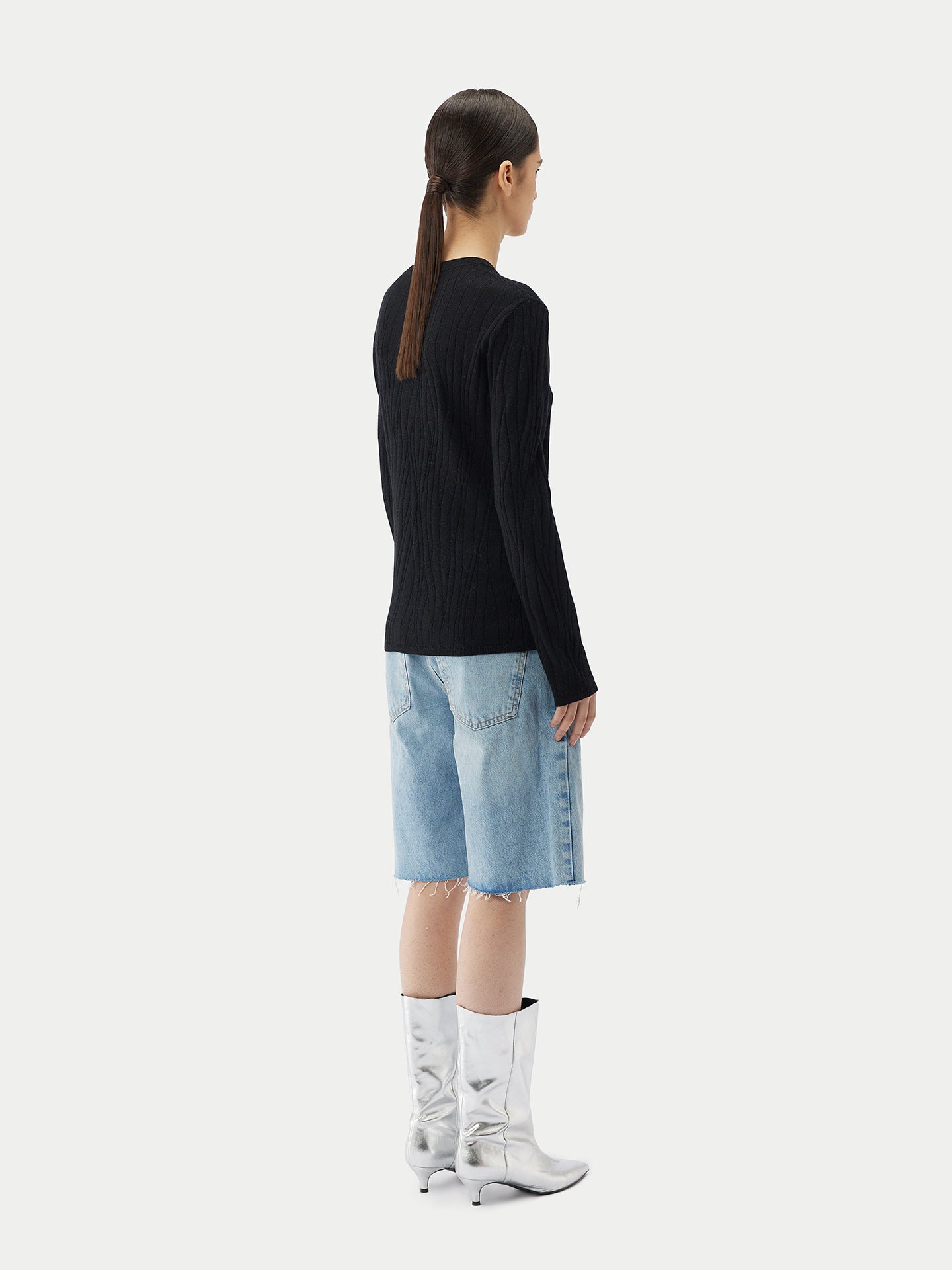 Jedwabny sweter z kaszmiru ze srebrną nitką | GOBI Cashmere
