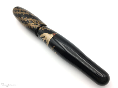 N-922 Danitrio Swallows Tsubame Maki-E on Hyotan Fountain Pen