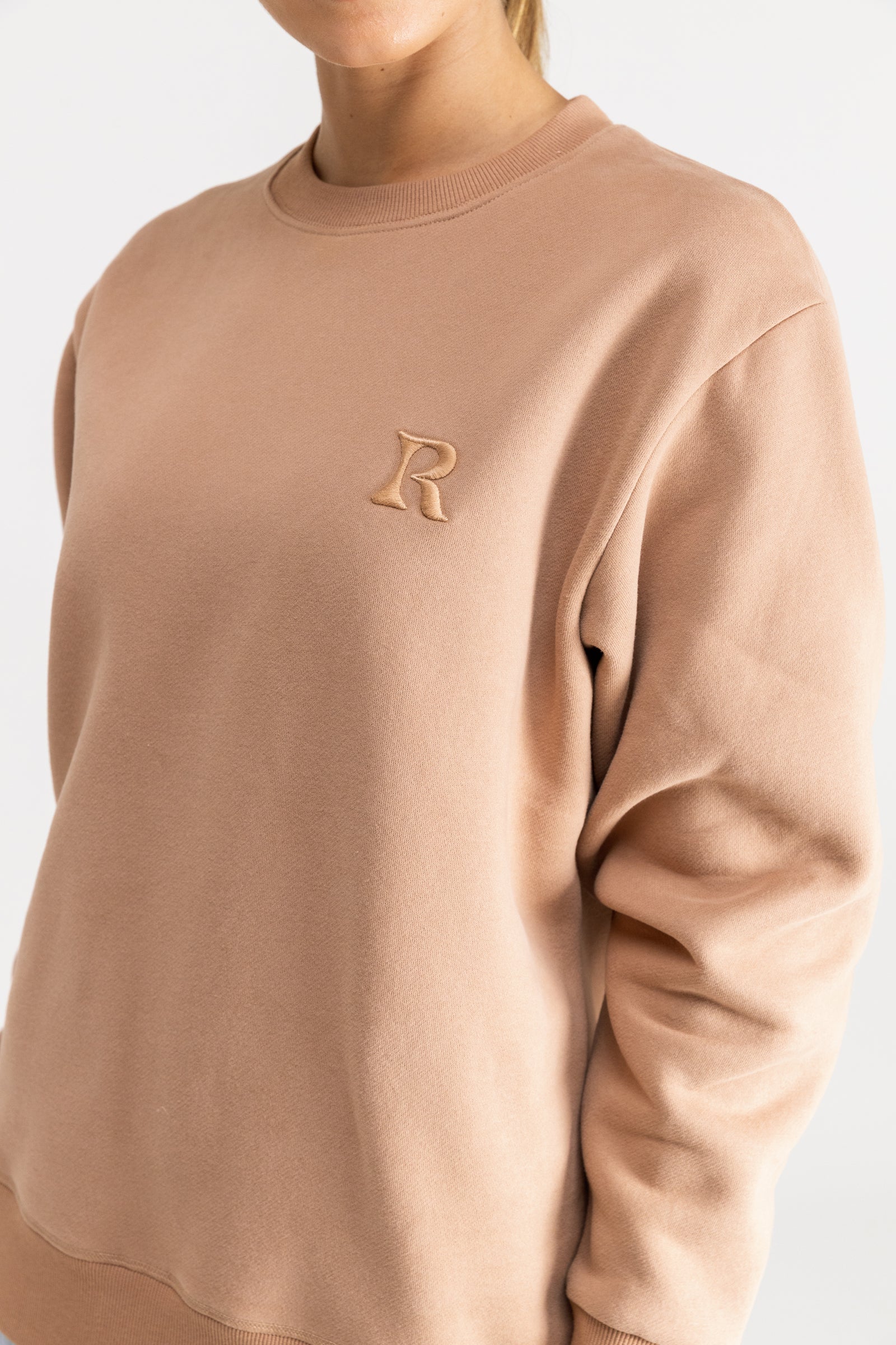 Essential Rhythm Crew Fleece Mocha