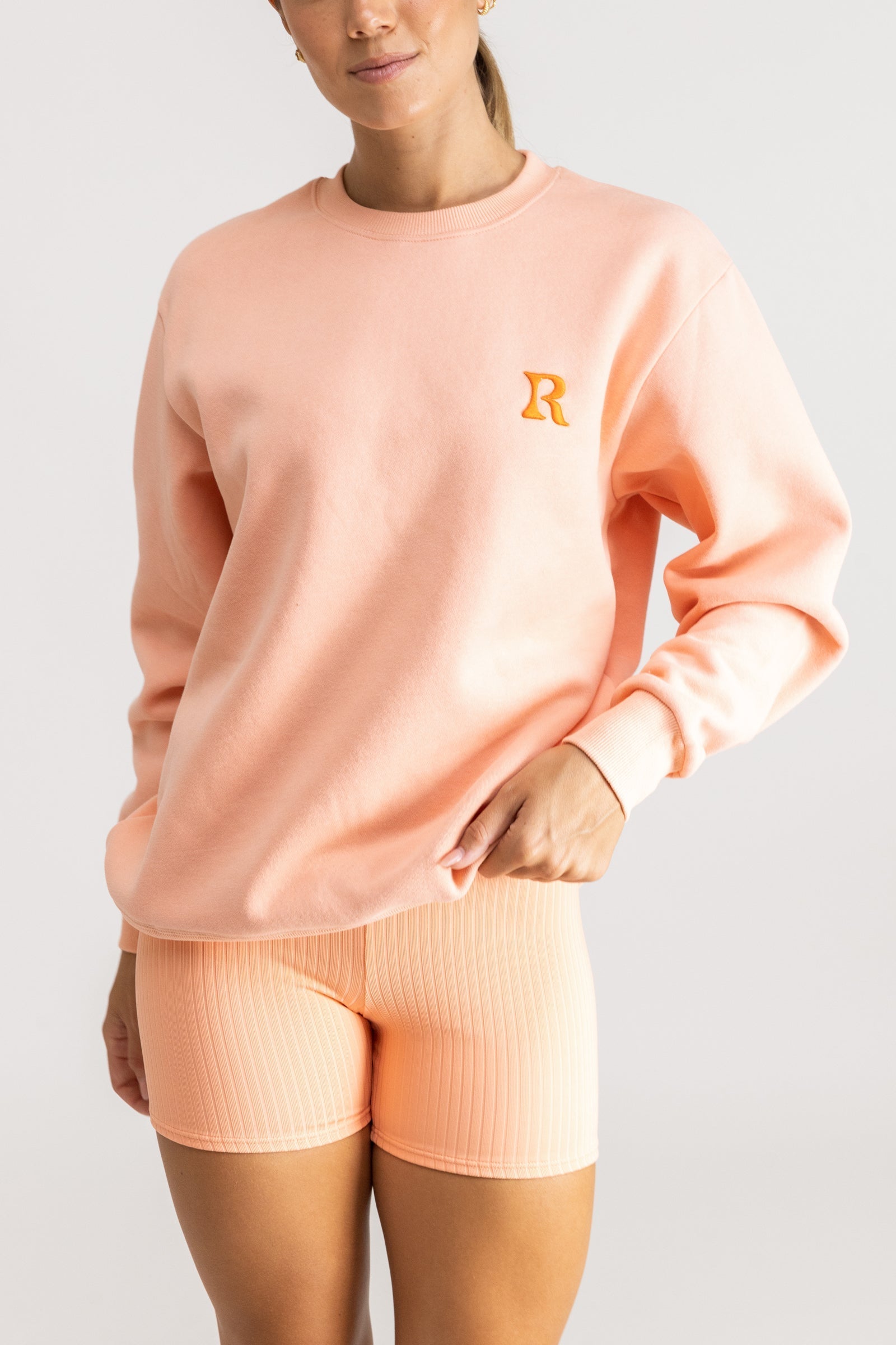 Essential Rhythm Crew Fleece Washed Peach