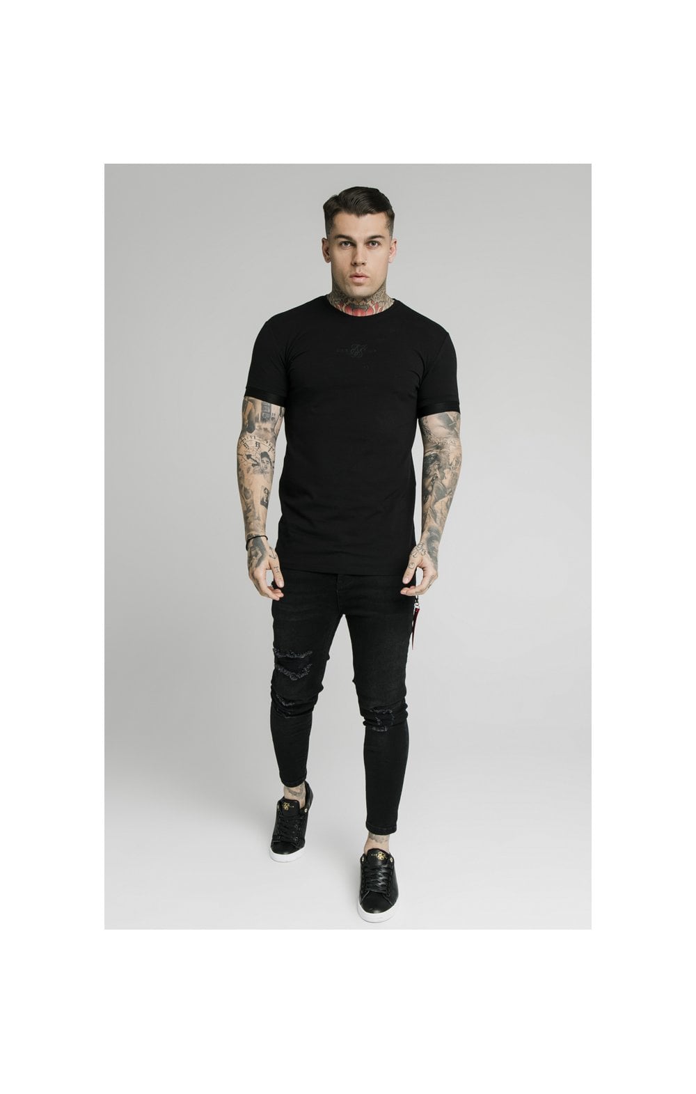 Load image into Gallery viewer, SikSilk Inset Elastic Cuff Gym Tee – Black (3)