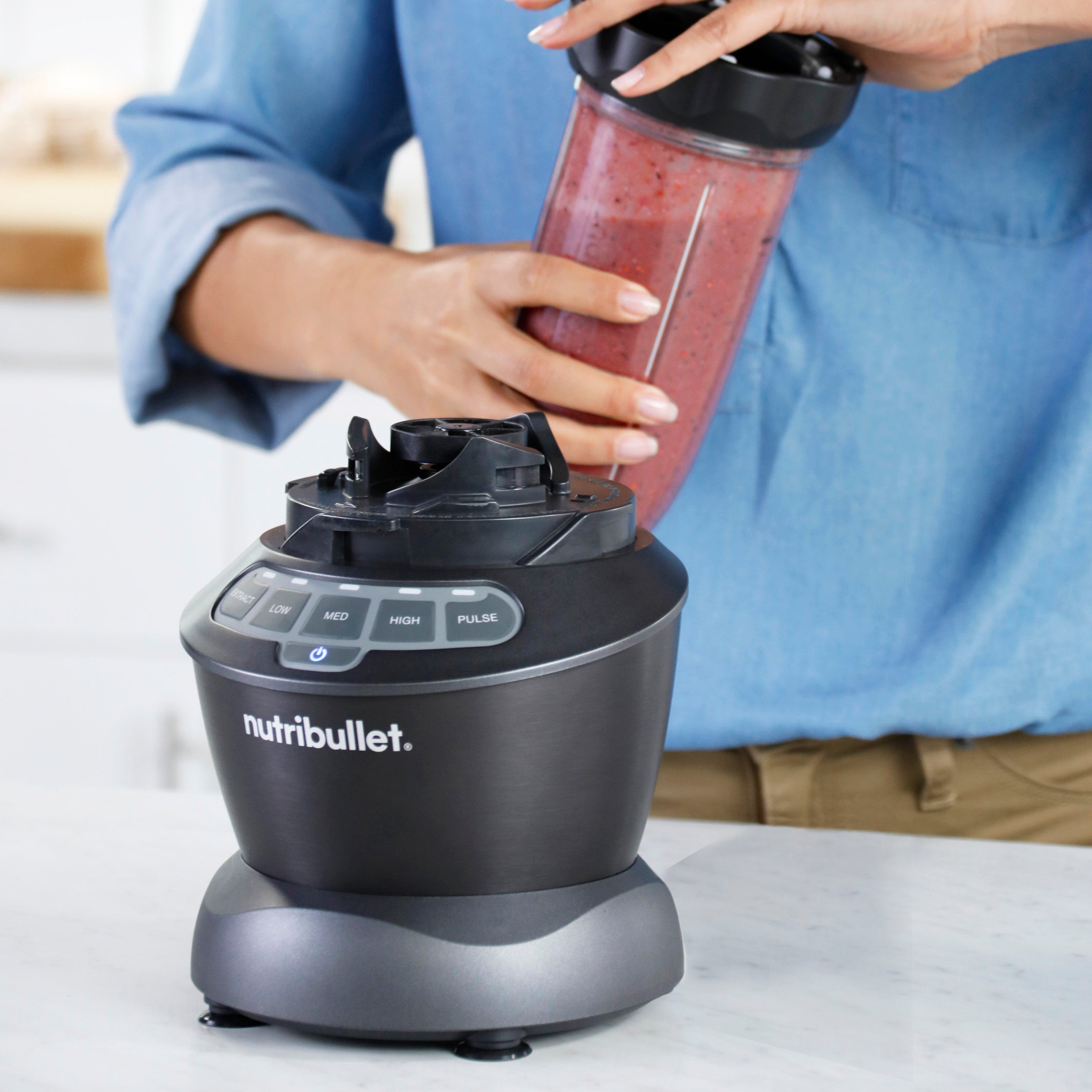  NutriBullet Blender Combo with Single Serve Cups