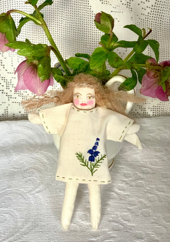 Atelier Holland Art Doll - Hand embroidered/ stitched/ painted 