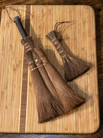 2 Sizes Of Keneishi Japanese Brushes